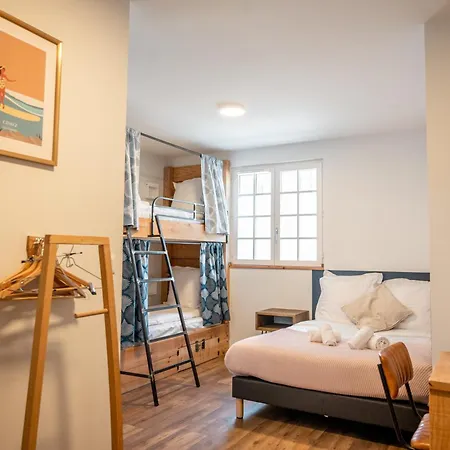 Koskenia بيت شباب بيدار